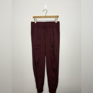53: Lululemon Dance Studio Jogger Garnet Size 8 29”